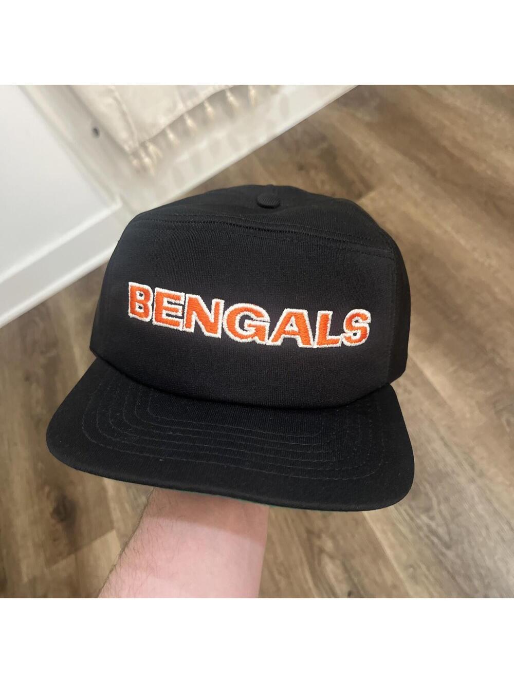 VTG Cincinnati Bengals New Era Dupont USA Mesh Snapback Trucker Hat Spellout